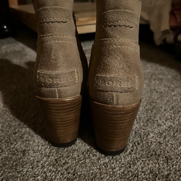 Tan Sorel wedge bootie - Picture 2 of 2